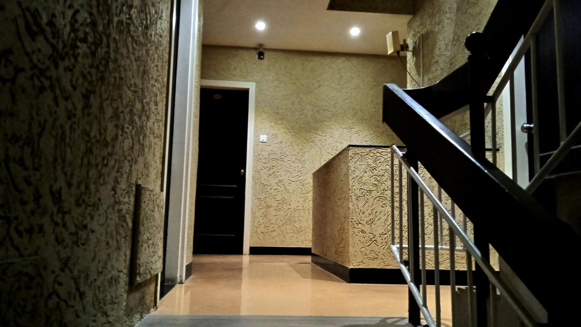 Hotel Ramniwas ジャルガオン エクステリア 写真